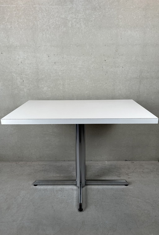 Vintage tafel in formica en chroom
