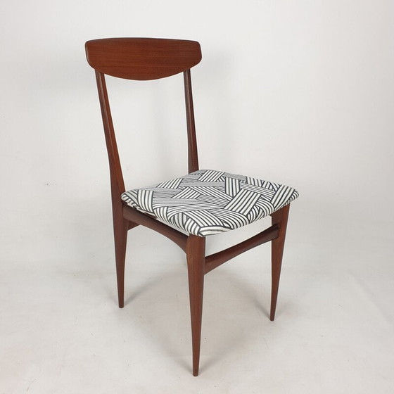 Image 1 of Set van 6 mid century Italiaanse teakhouten eetkamerstoelen, jaren 1950
