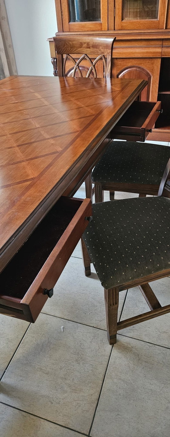 Image 1 of Eiken Mahonie Vitrinekast En 6-Persoons Eettafel Met Stoelen