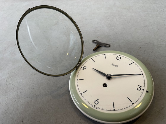 Image 1 of Vintage klok Kienzle - porselein en glas