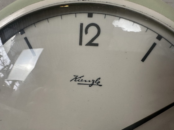 Image 1 of Vintage klok Kienzle - porselein en glas