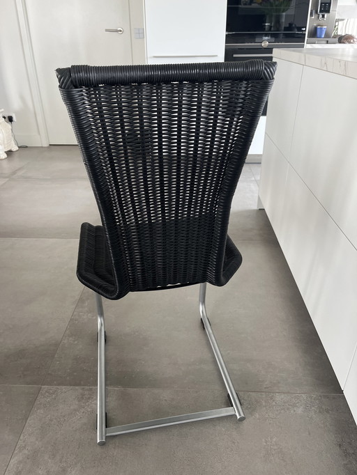 4x Moderne eetkamerstoelen