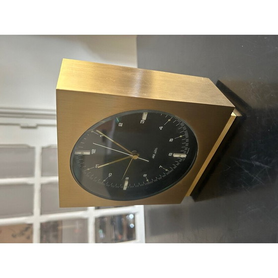 Image 1 of Vintage Jaz klok in geborsteld messing en glas, batterij-aangedreven uurwerk, 1976