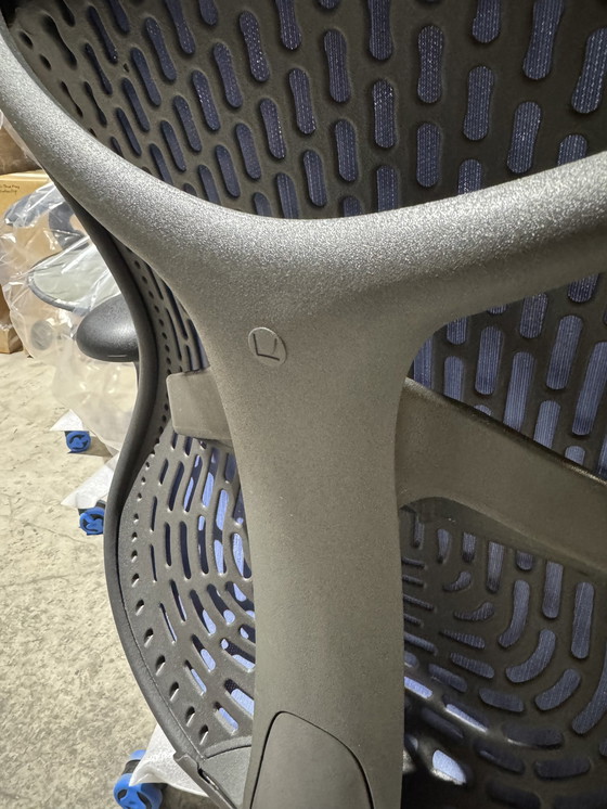 Image 1 of Refurbished Herman Miller Mirra 1 Butterfly bureaustoel