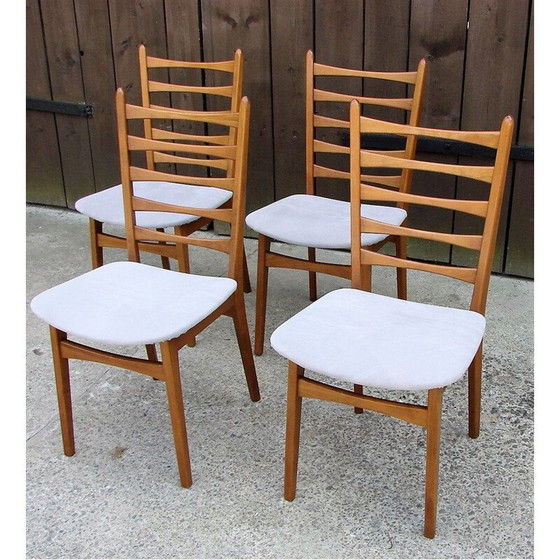 Image 1 of Set van 4 houten en stoffen vintage stoelen, jaren 1960