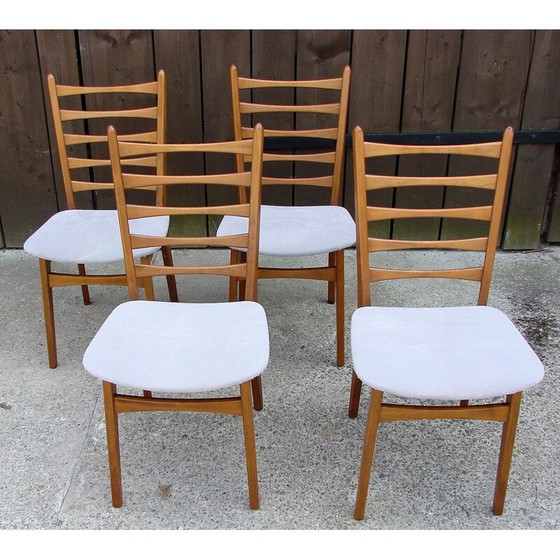 Image 1 of Set van 4 houten en stoffen vintage stoelen, jaren 1960