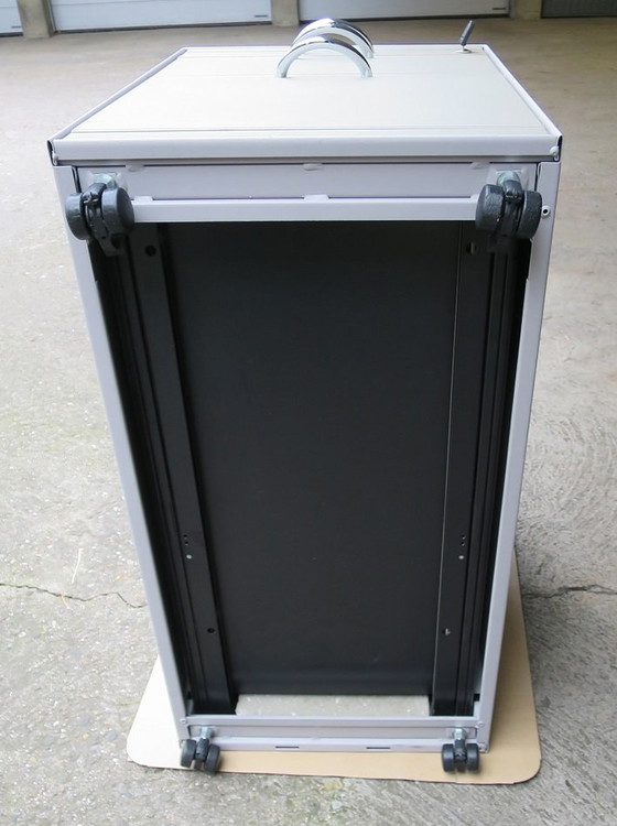 Image 1 of Vitra Metropol verrijdbare lade 3 laden Voor hangmappen, keukengerei, enz.