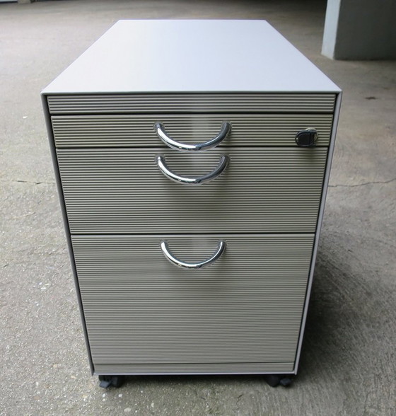 Image 1 of Vitra Metropol verrijdbare lade 3 laden Voor hangmappen, keukengerei, enz.