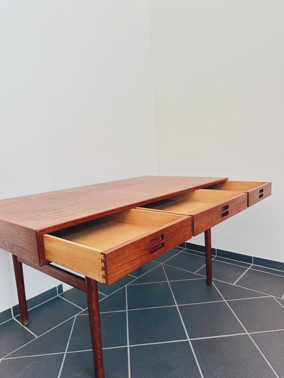 Image 1 of Nanna Ditzel voor Soren Willadsen Tafel/Bureau