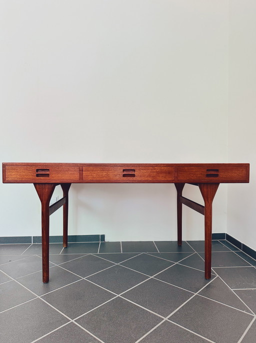 Nanna Ditzel voor Soren Willadsen Tafel/Bureau