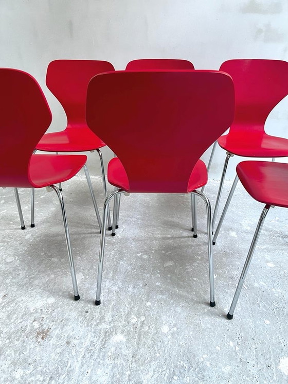 Image 1 of Set van 6 “Butterfly” Dining Chairs in Rood door Phoenix Denmark