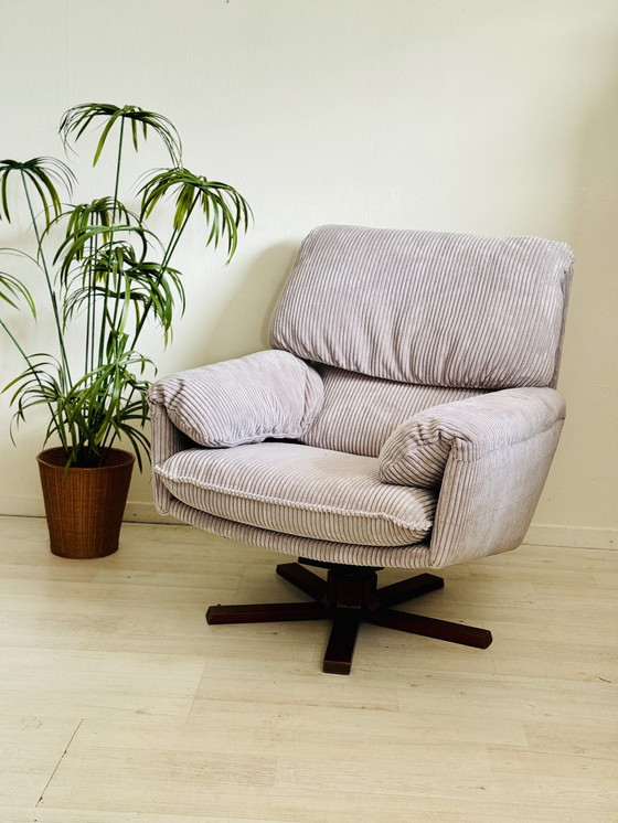 Image 1 of Vintage draaifauteuil rib