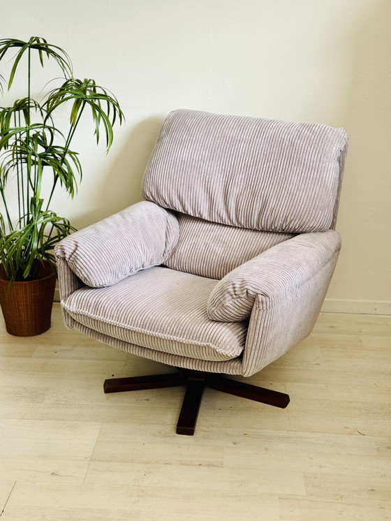 Image 1 of Vintage draaifauteuil rib