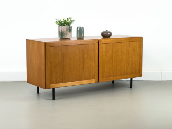 Image 1 of Laag teakhouten dressoir, 1970S