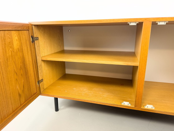 Image 1 of Laag teakhouten dressoir, 1970S