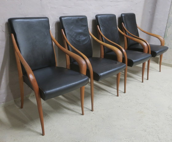 Image 1 of Set van 4 Italiaanse leren en kersenhouten eetkamerstoelen, 1980S