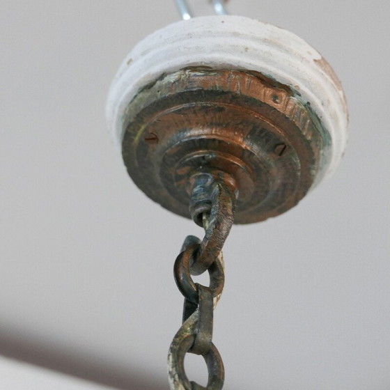 Image 1 of Vintage kroonluchter in mat glas en gepatineerd messing, Engeland 1920