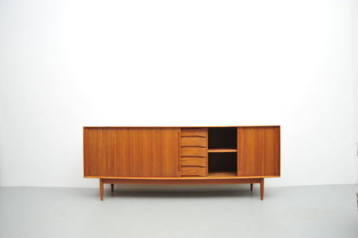 Dyrlund dressoir in teak 1960