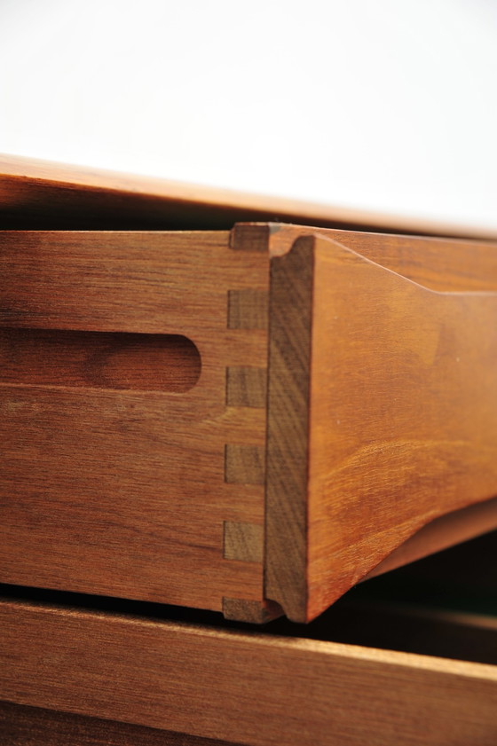 Image 1 of Dyrlund dressoir in teak 1960