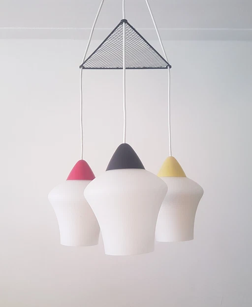 Vintage Jaren '50 Hanglamp In Opaline Glas En Metaal