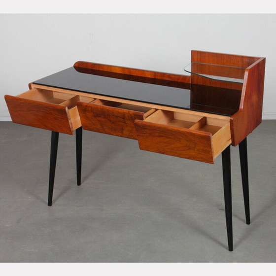 Image 1 of Vintage houten bureau met 2 verdiepingen en glas, 1960