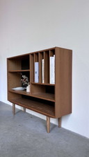 Vintage Boekenkast Eiken Grijze Achterwand 
