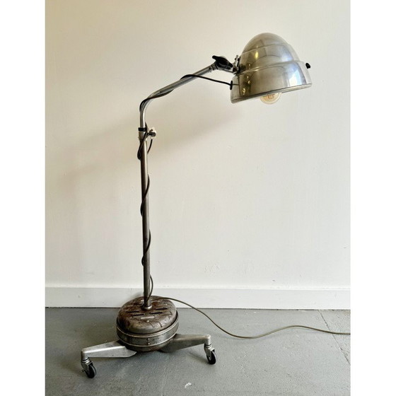 Image 1 of Vintage uitschuifbare medische vloerlamp op wielen, 1930