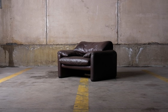 Image 1 of Cassina maralunga fauteuil door Vico Magistretti