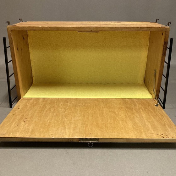 Image 1 of Scandinavisch vintage hangend bureau en krukje, 1950