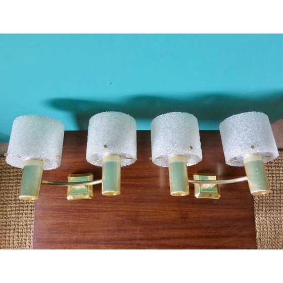 Image 1 of Paar vintage messing en gouden kunststof wandlampen met granieten kappen, Frankrijk 1950