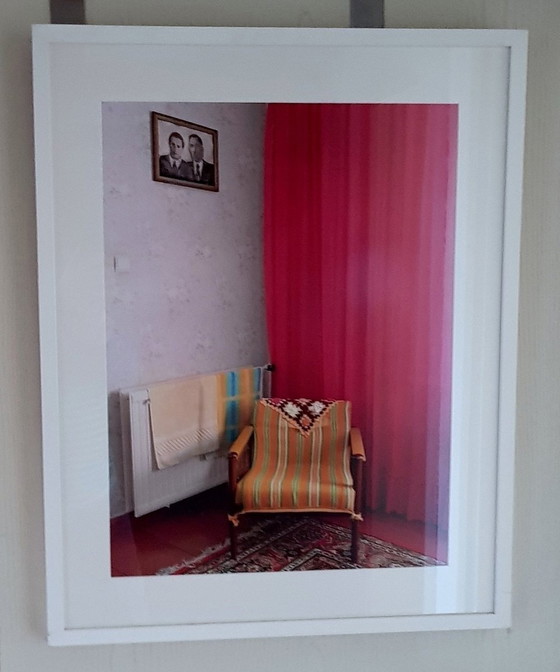 Image 1 of Jessica Backhaus, Fotografie uit de serie Jezus en de kersen