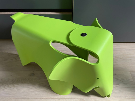 Image 1 of Vitra Eames Elephant - groen