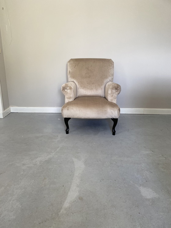 Image 1 of Klassieke Fauteuil In Goudkleurige Veloursstof 