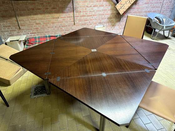 Image 1 of Tecno Milano T92 uitschuifbare eettafel en stoelen van Eugenio Gerli