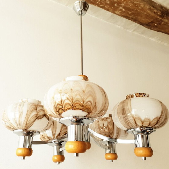 Image 1 of Vintage kroonluchter in staal hout & glas 1960