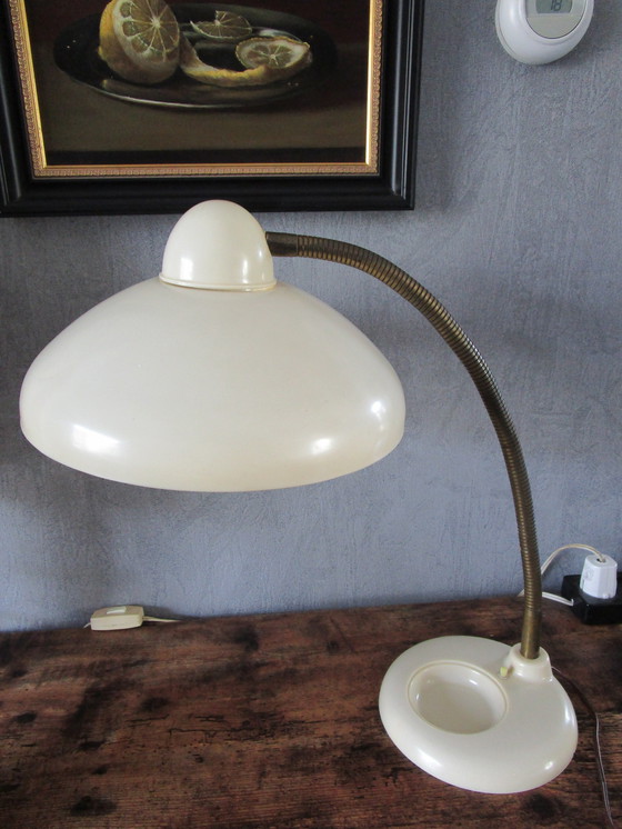 Image 1 of Prachtige Vroege Bureaulamp,Met Postzegelbakje.