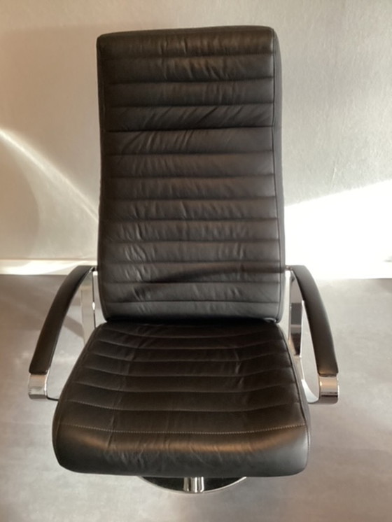 Image 1 of BoConcept Wing draai fauteuil met voetenbank