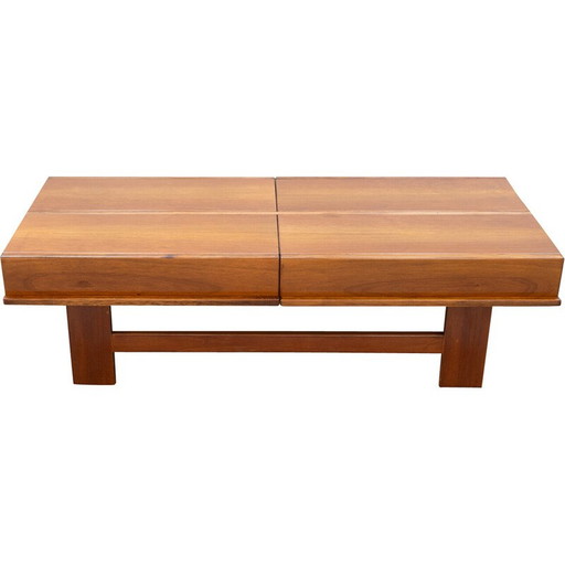 Vintage salontafel van walnootfineer door Michelucci en Giovanni, 1970
