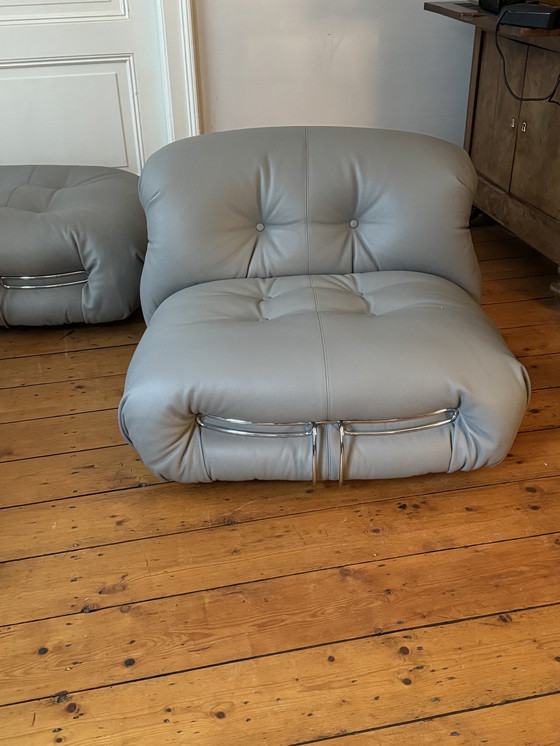 Image 1 of Cassina Soriana 944 Grijs Leer