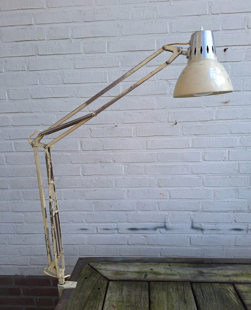 Zweedse Vintage Industriële Architectenlamp Lsa A101 Extra 01. Zandkleurige Bureaulamp Met Klem 1960