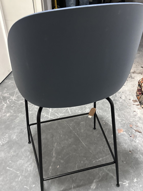 Image 1 of Gubi Kever Blauw Barchair