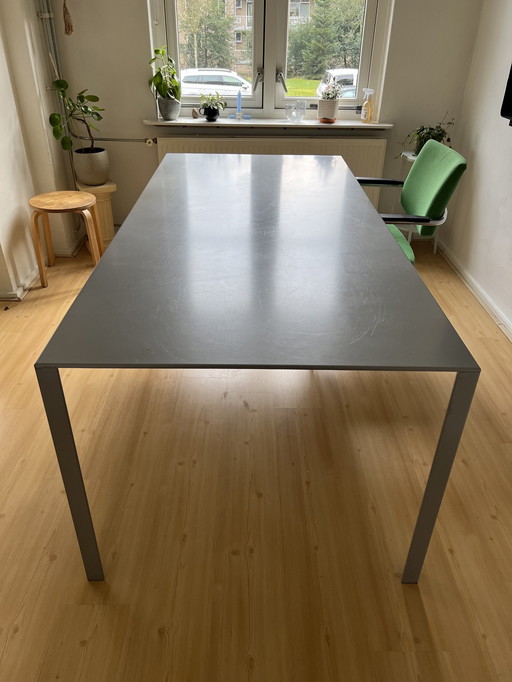 Molteni Tafel ‘Less’ Van Jean Nouvel