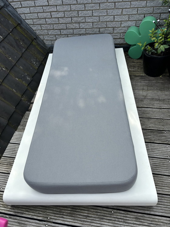 Image 1 of Mr Blue Sky Daybed With Floating Matras