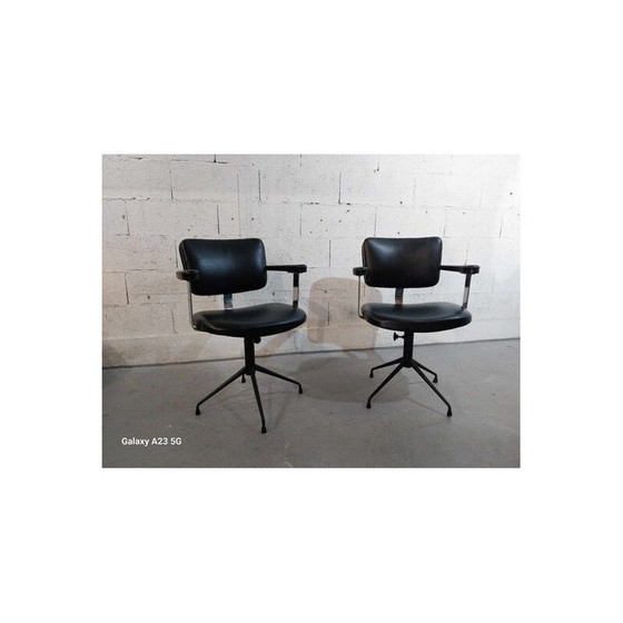 Image 1 of Paar vintage bruggen in zwart kunstleer en chroom, Italië 1950