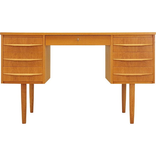 Essenhouten bureau, Deens ontwerp, jaren 1970, productie: Denemarken