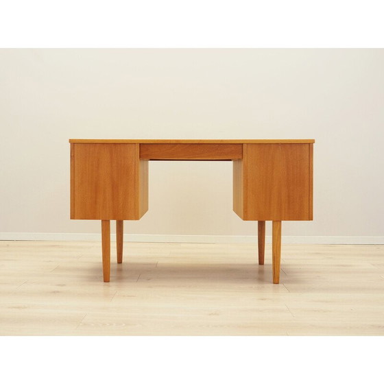 Image 1 of Essenhouten bureau, Deens ontwerp, jaren 1970, productie: Denemarken