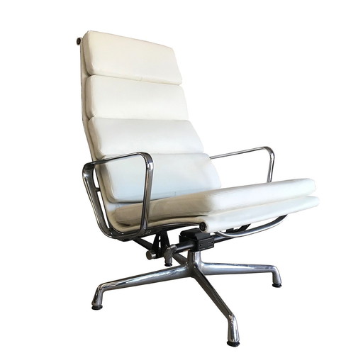 Ea 124 Door Eames Voor Vitra Softpad