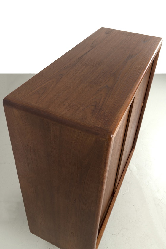 Image 1 of Deens highboard