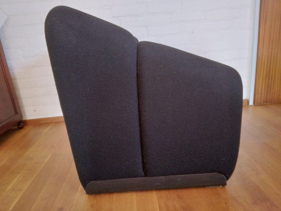 Image 1 of Artifort groovy F598 zwarte fauteuil