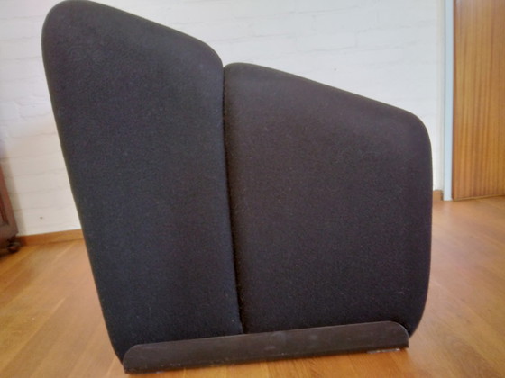 Image 1 of Artifort groovy F598 zwarte fauteuil